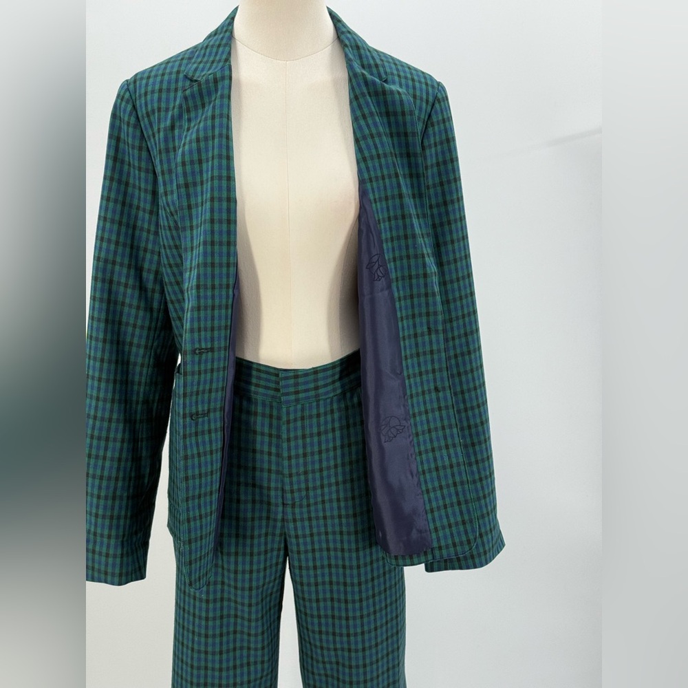 Draper James Sophisticated Green Plaid Two-Piece Suit – Office to Evening Style - Picture 10 of 15